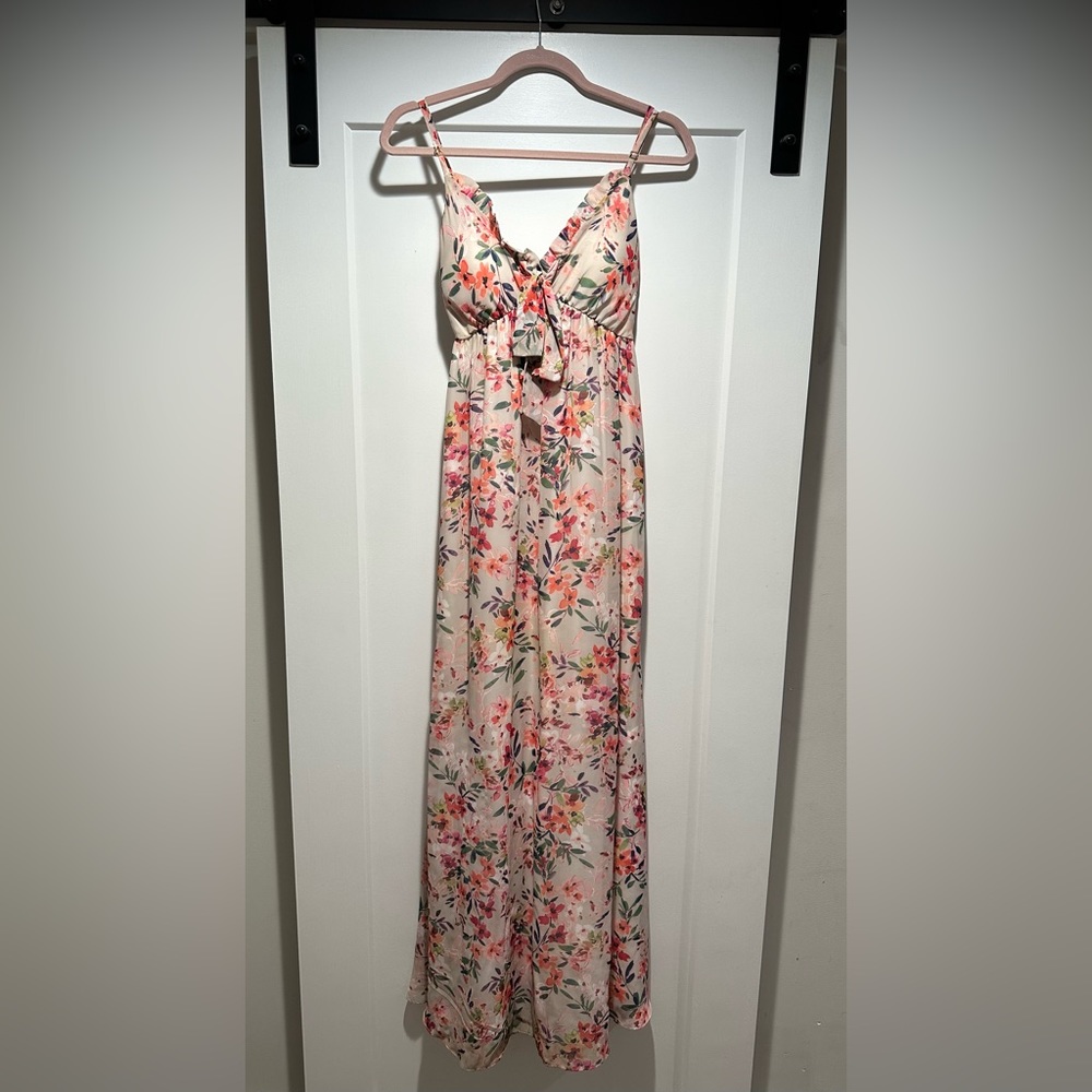 Deja Vu Floral Maxi Dress